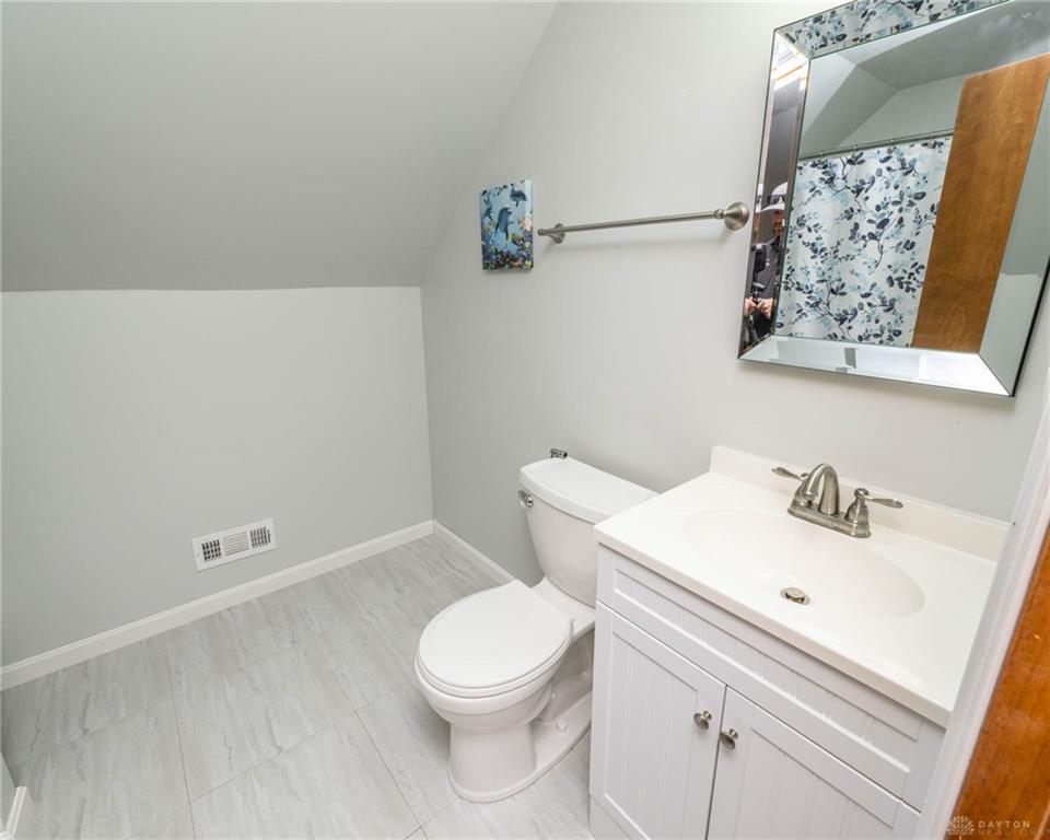 2079 Gordon Property Photo 39