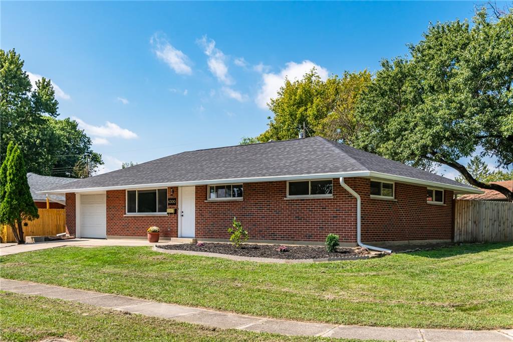 4300 Lambeth Property Photo 3