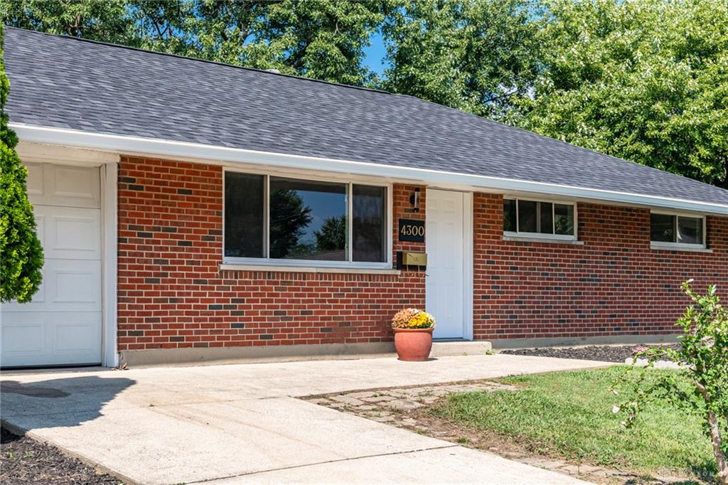 4300 Lambeth Property Photo 4