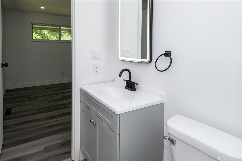 4300 Lambeth Property Photo 20