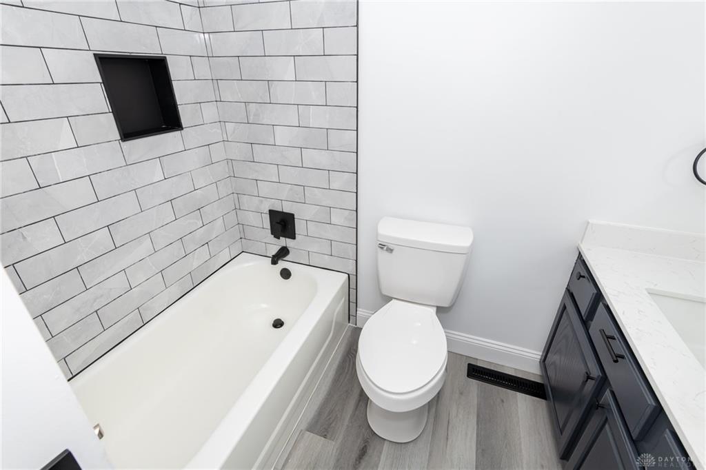 4300 Lambeth Property Photo 26