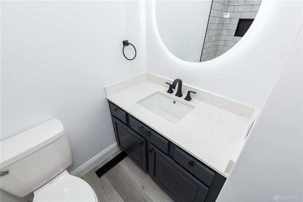 4300 Lambeth Property Photo 27
