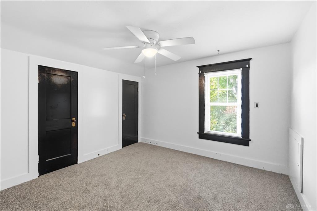 719 N Belmont Property Photo 24