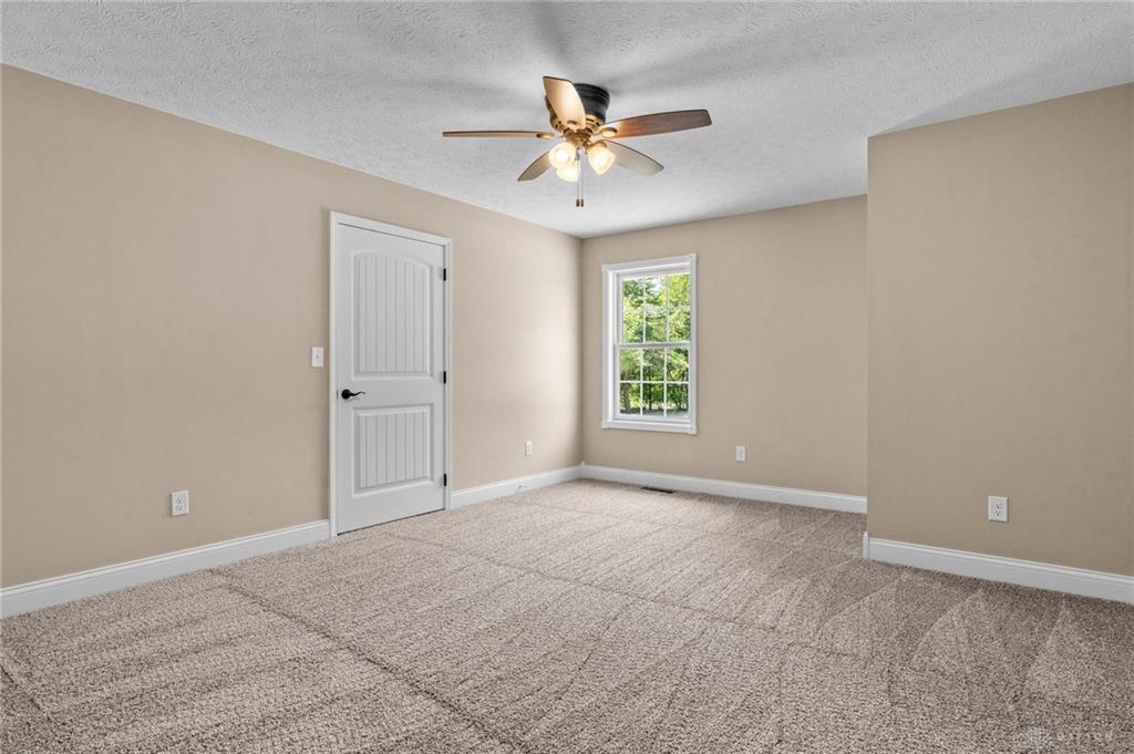 647 E Mount Pleasant Property Photo 20