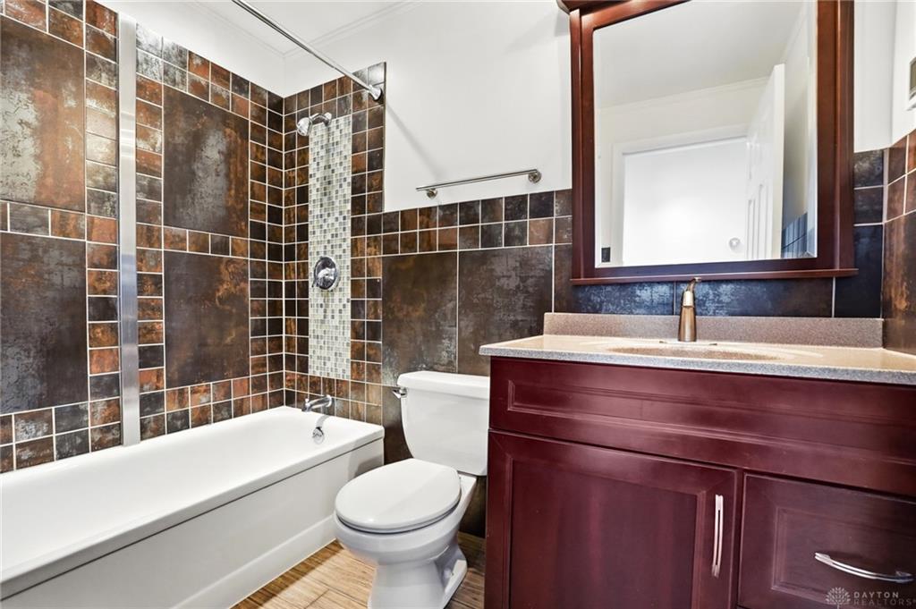 3524 Ascot Property Photo 24