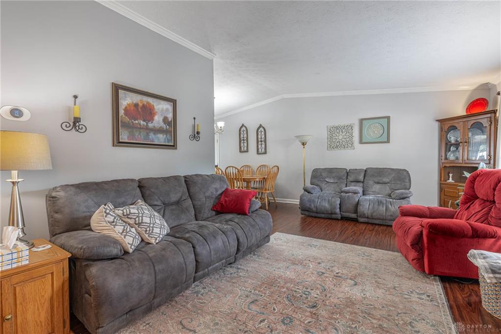 270 Evergreen Property Photo 16