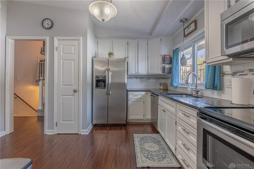 270 Evergreen Property Photo 19