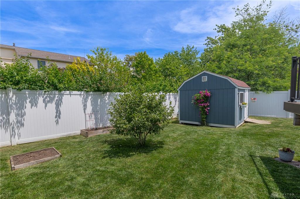 270 Evergreen Property Photo 45