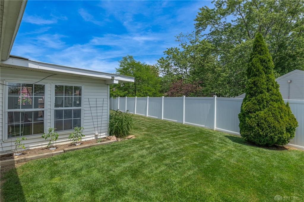 270 Evergreen Property Photo 50
