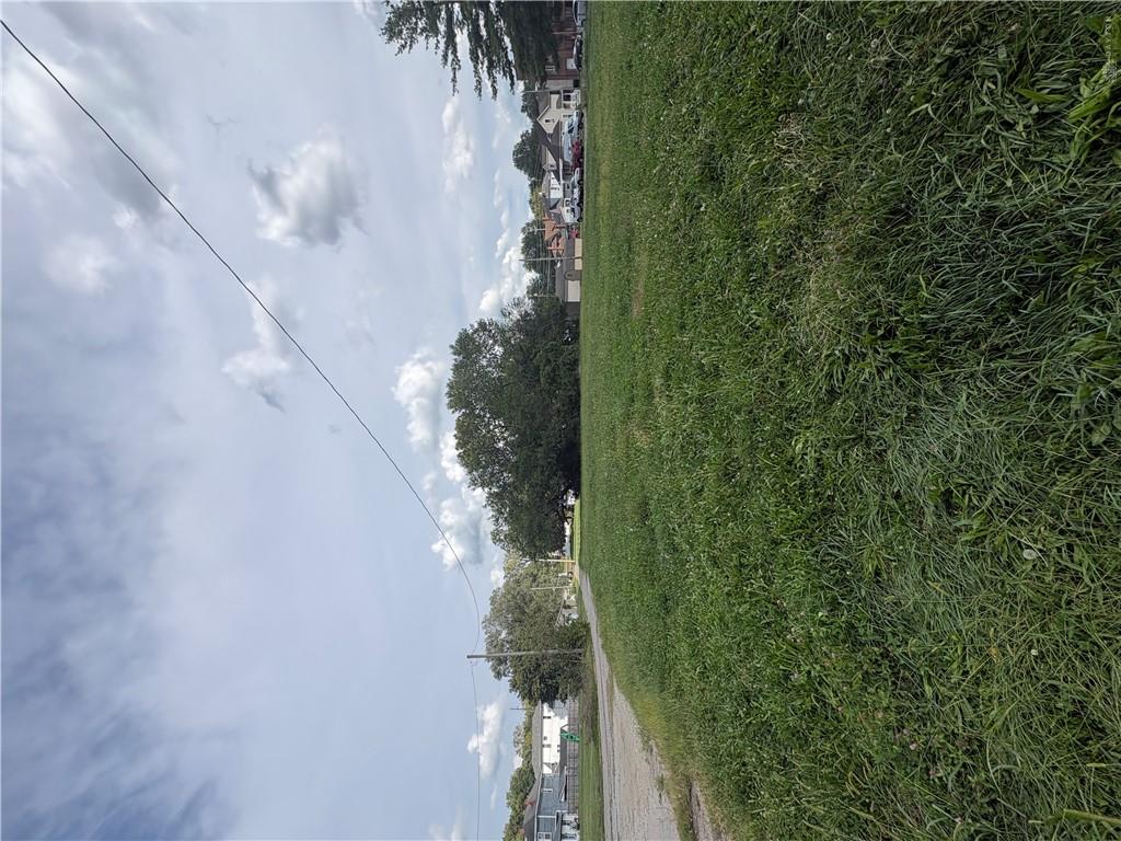 240 E Main Property Photo 3