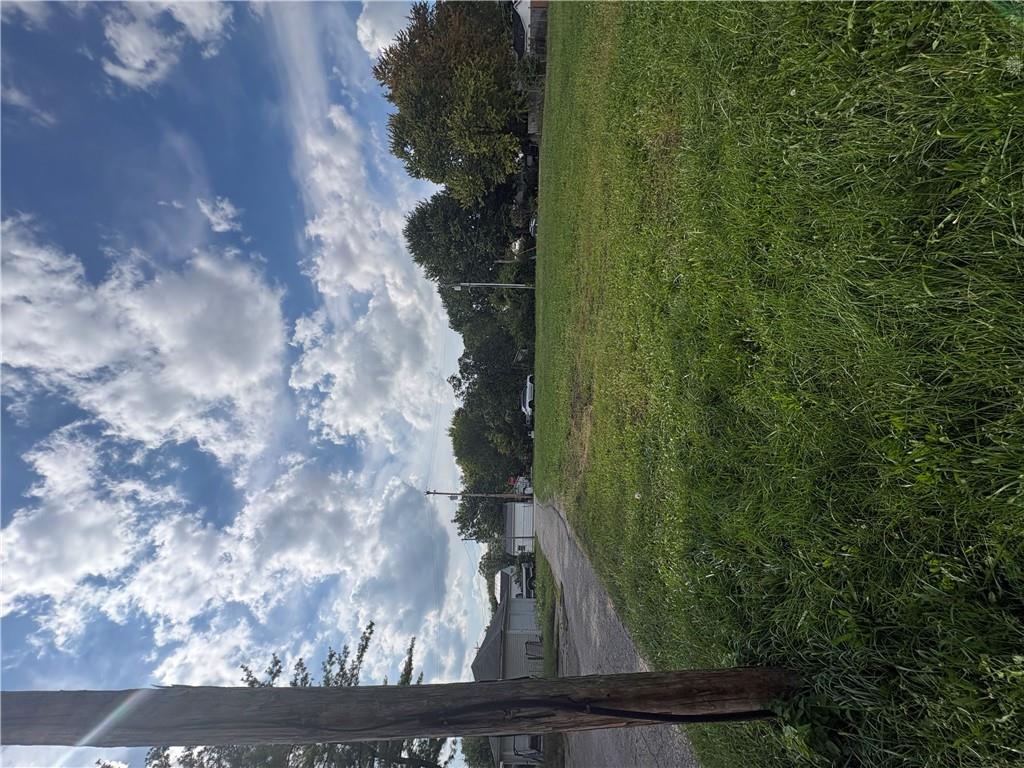 240 E Main Property Photo 7