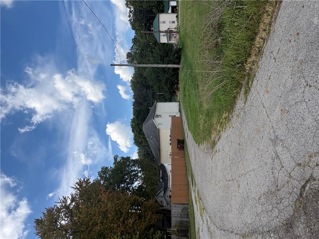 240 E Main Property Photo 10