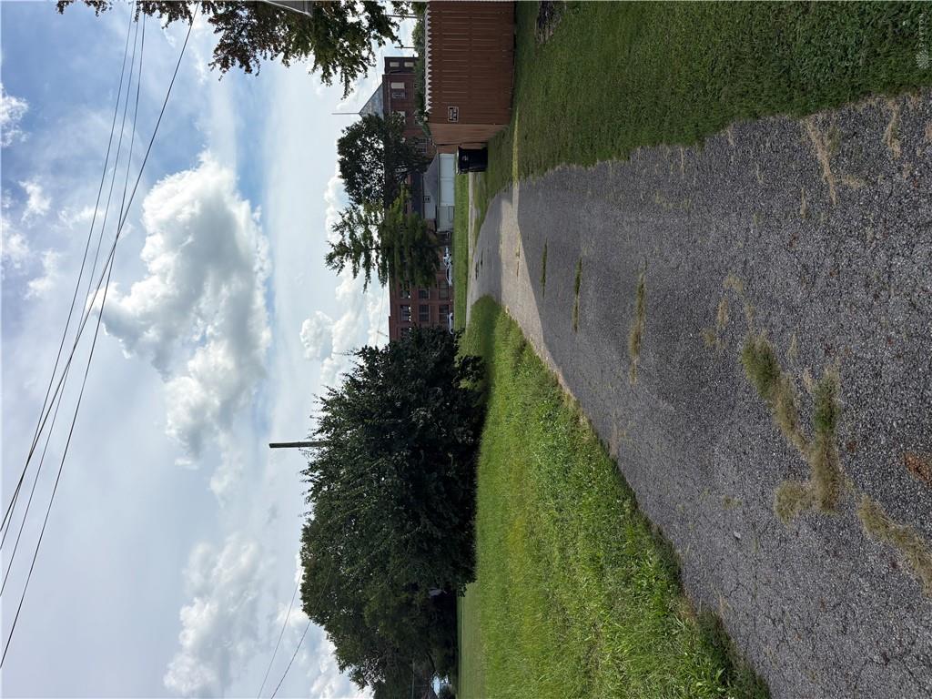 240 E Main Property Photo 12