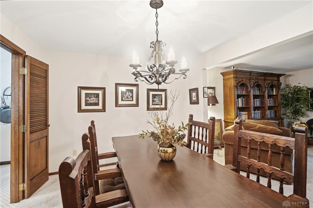 910 Sunnycreek Property Photo 15