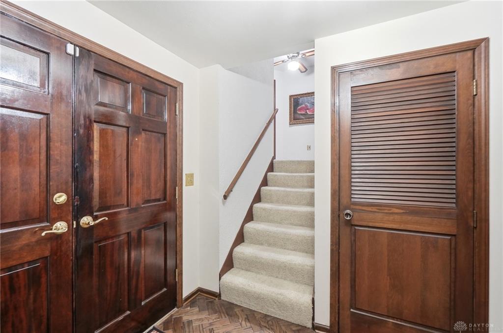 910 Sunnycreek Property Photo 28