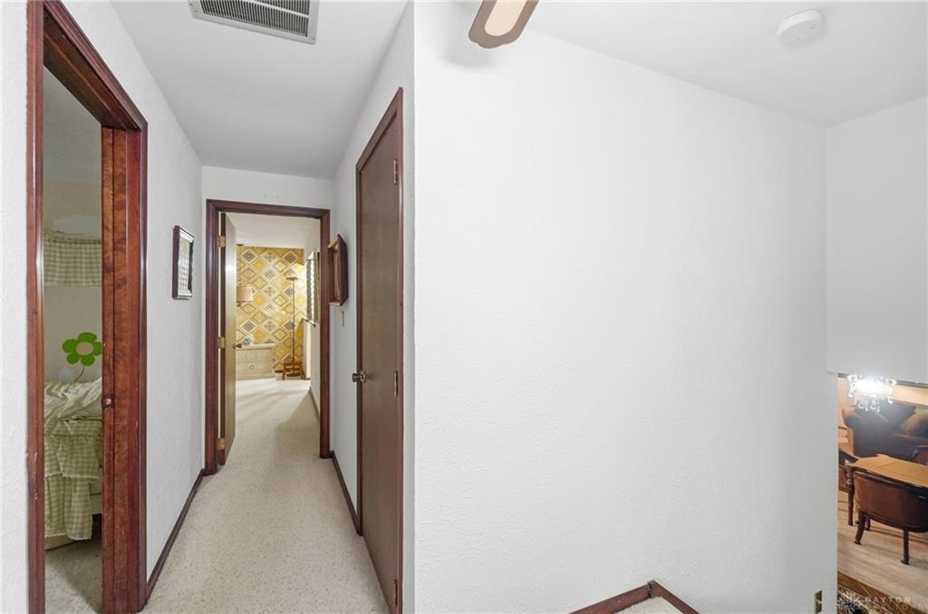 910 Sunnycreek Property Photo 29