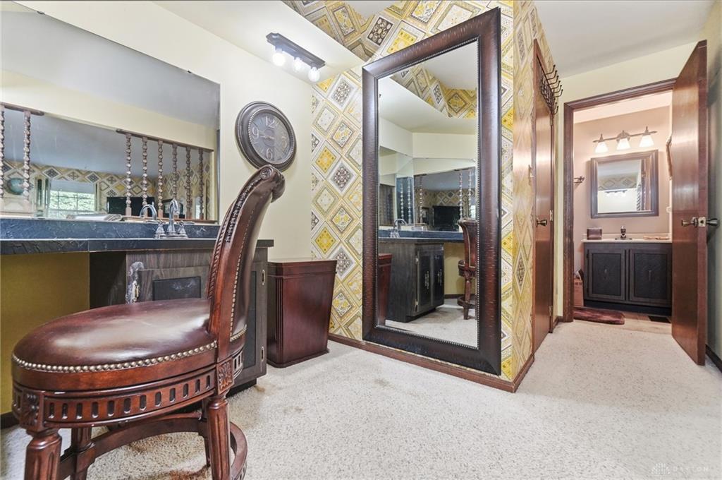 910 Sunnycreek Property Photo 34
