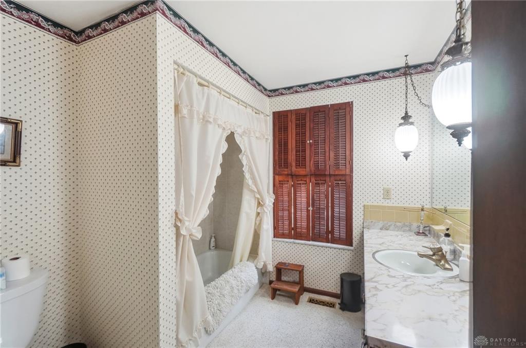 910 Sunnycreek Property Photo 42