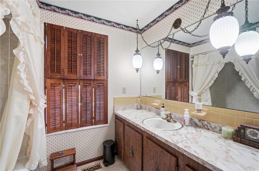 910 Sunnycreek Property Photo 43