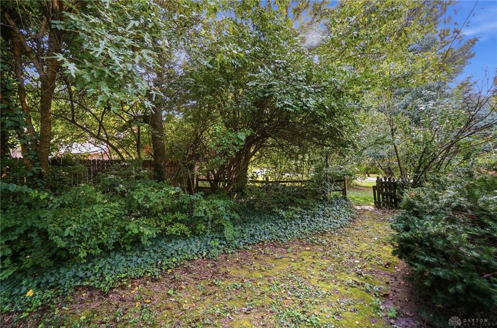 910 Sunnycreek Property Photo 64