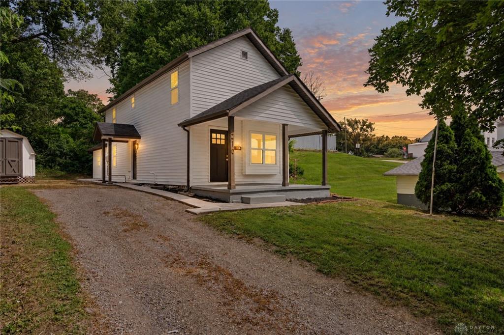 210 N Riley