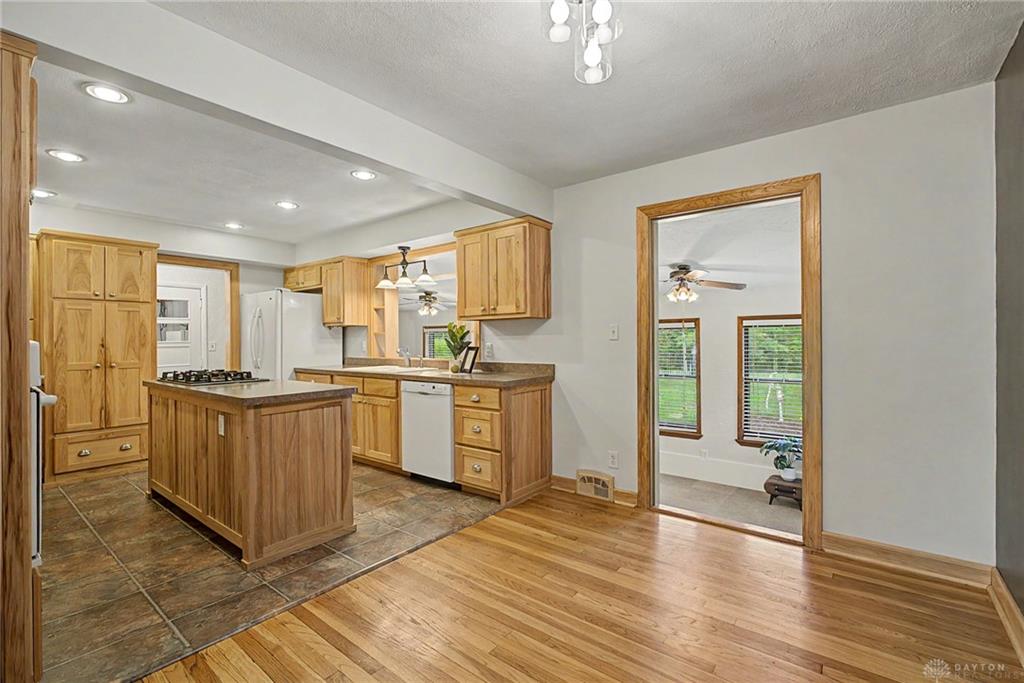 345 Ginghamsburg Property Photo 11
