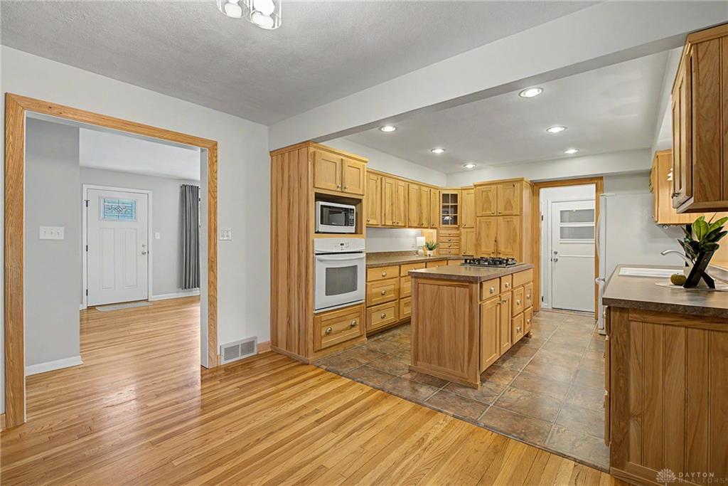 345 Ginghamsburg Property Photo 12