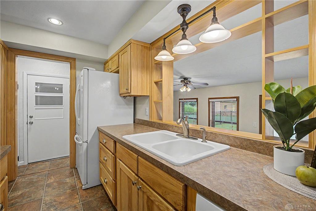 345 Ginghamsburg Property Photo 17