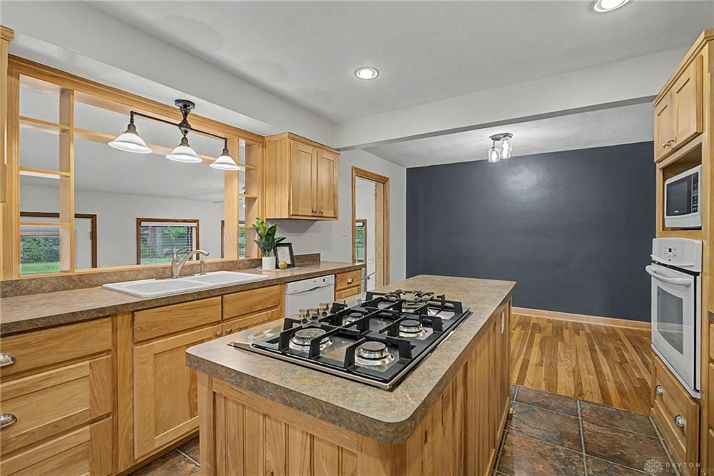 345 Ginghamsburg Property Photo 18