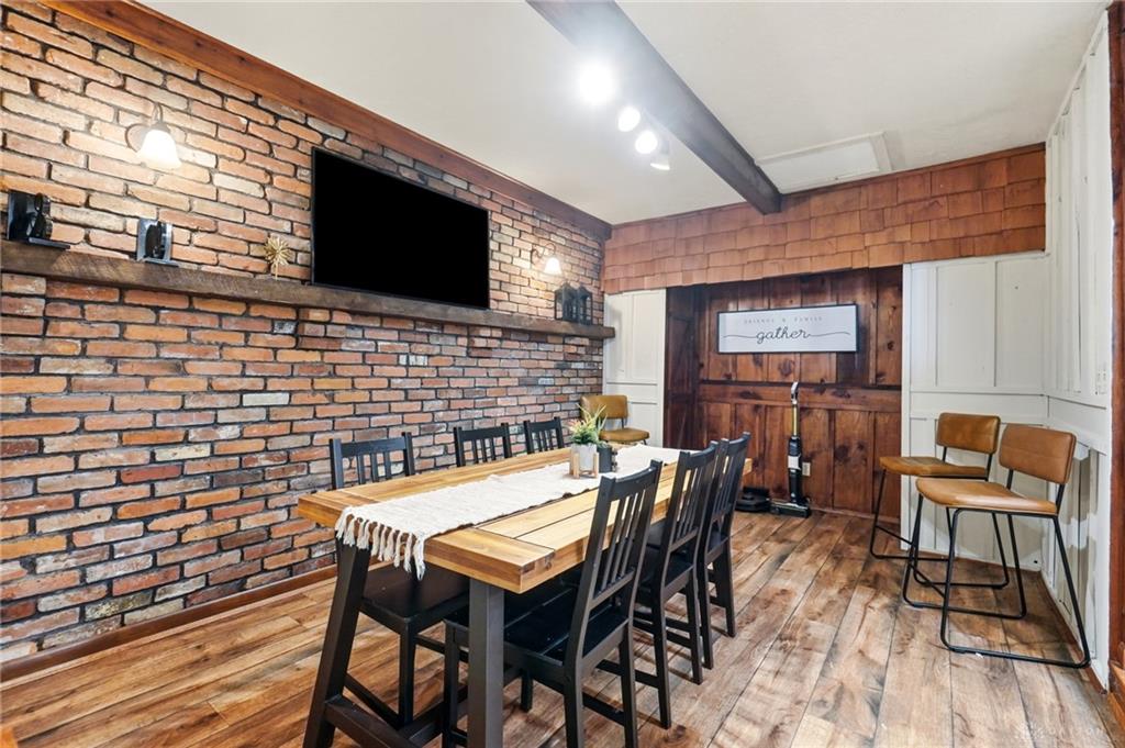3230 Glouster Property Photo 30