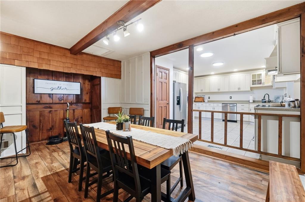 3230 Glouster Property Photo 31