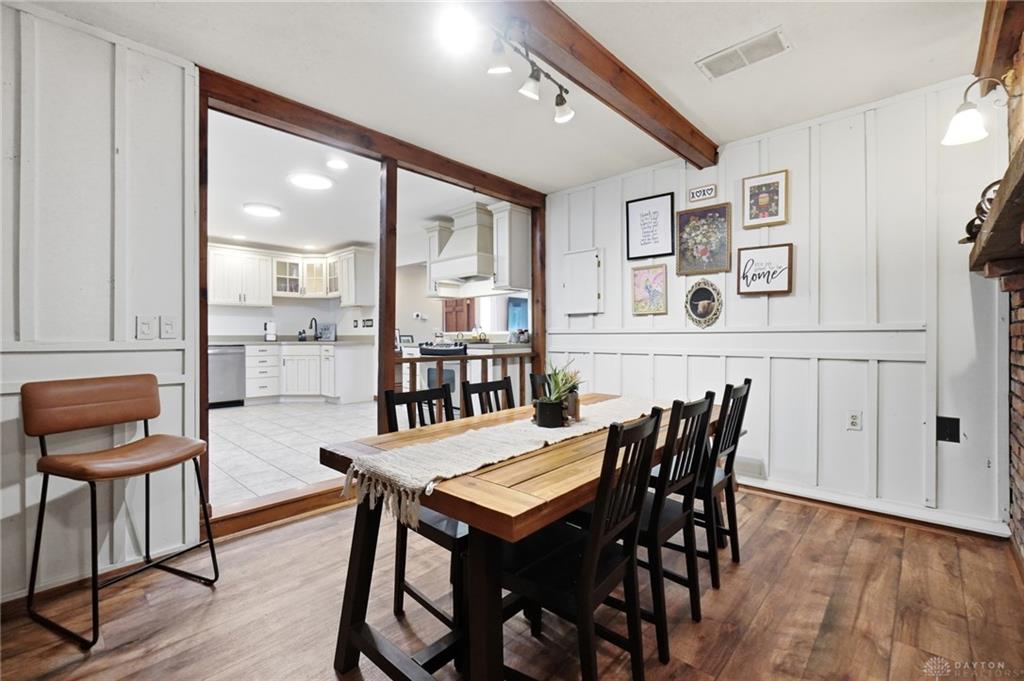3230 Glouster Property Photo 32
