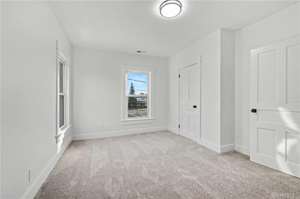 611 S Plum Property Photo 16