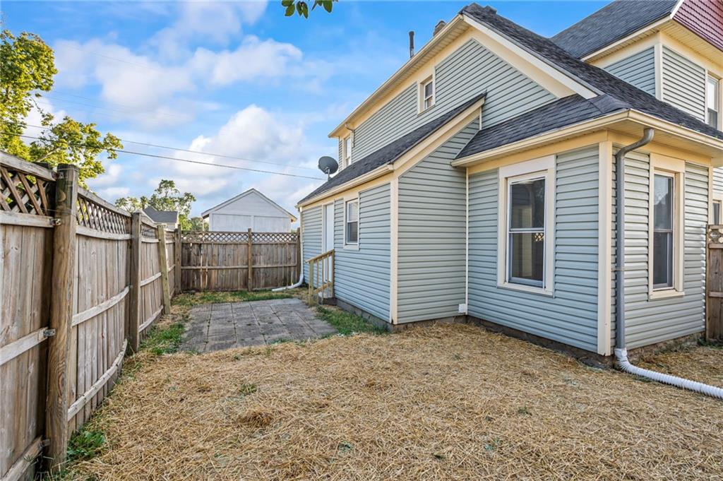 611 S Plum Property Photo 19