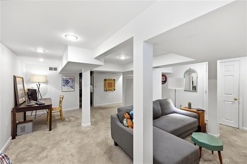 148 Telford Property Photo 32