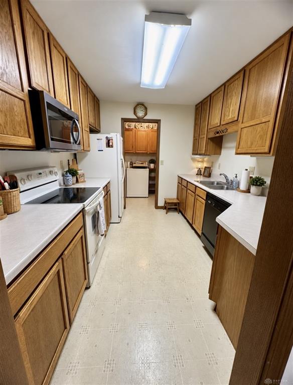770 Berkshire Property Photo 30