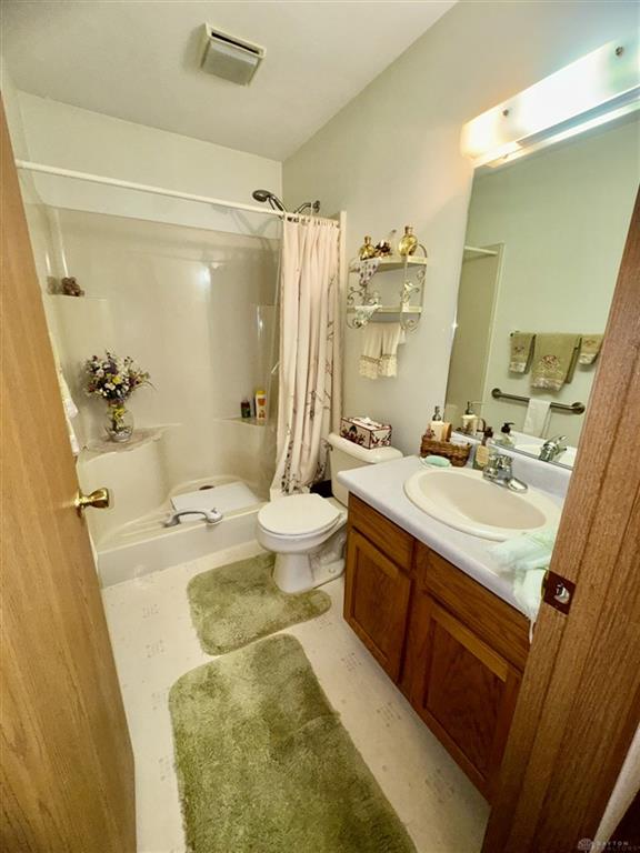 770 Berkshire Property Photo 37