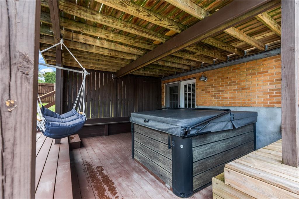 345 Harpwood Property Photo 35