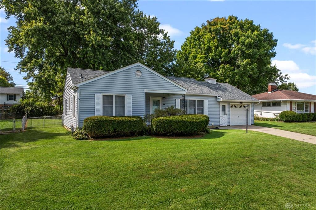 731 Crestview Property Photo 2