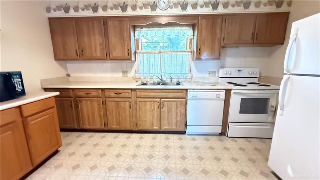 731 Crestview Property Photo 18