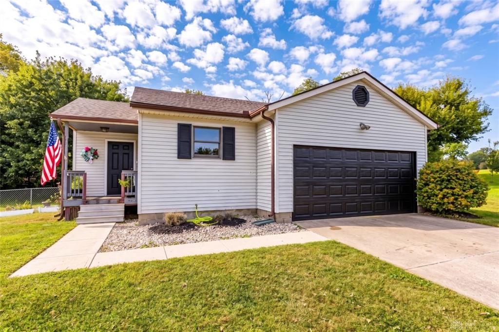 19 Edmon Property Photo 3