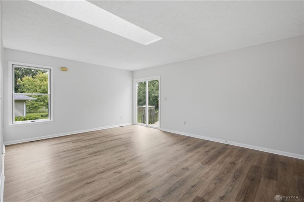 19 Edmon Property Photo 9
