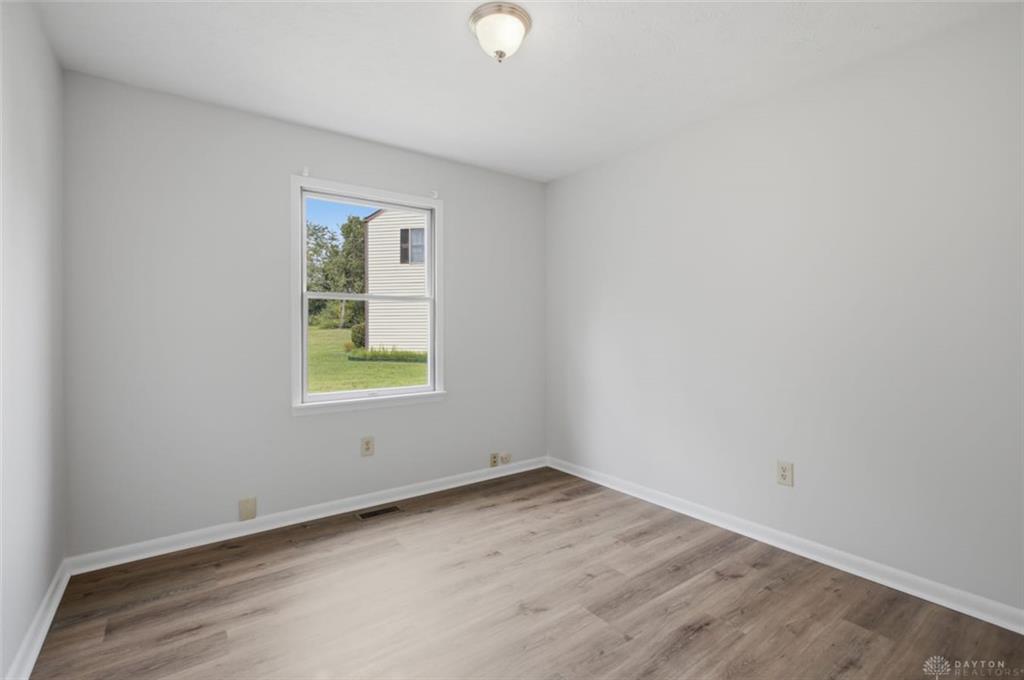 19 Edmon Property Photo 26