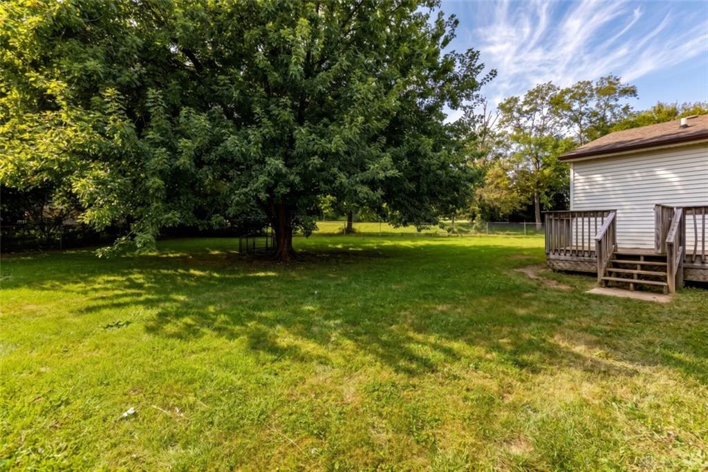 19 Edmon Property Photo 32
