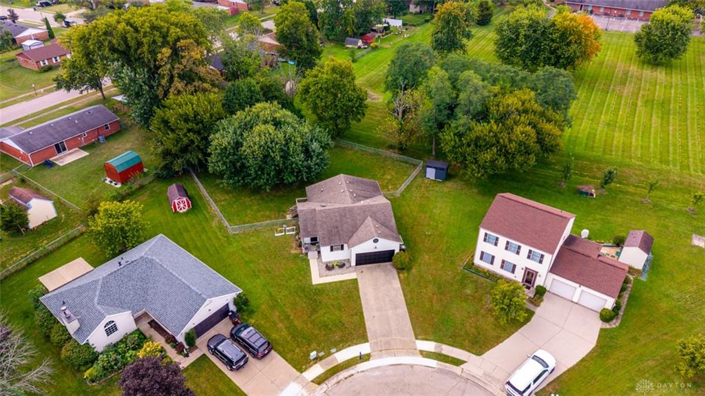 19 Edmon Property Photo 40