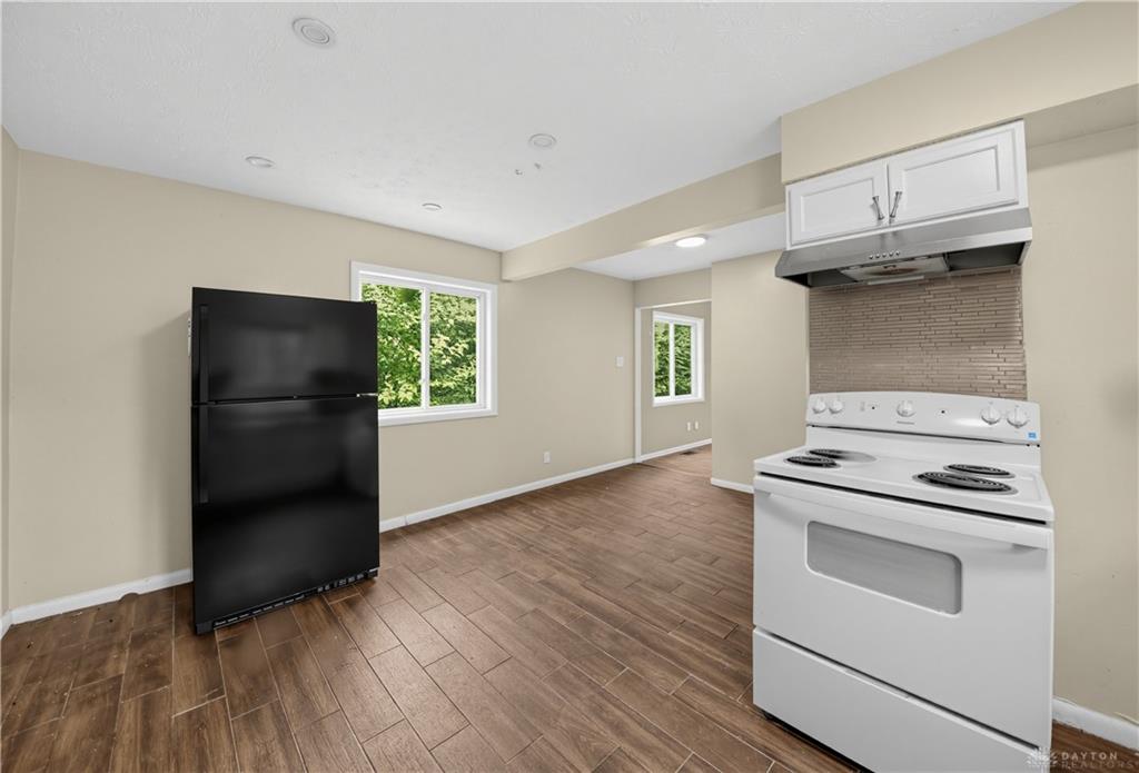 4490 Gatewood Property Photo 9