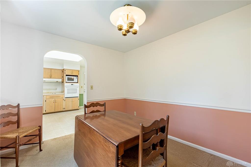 1553 Red Oak Property Photo 9