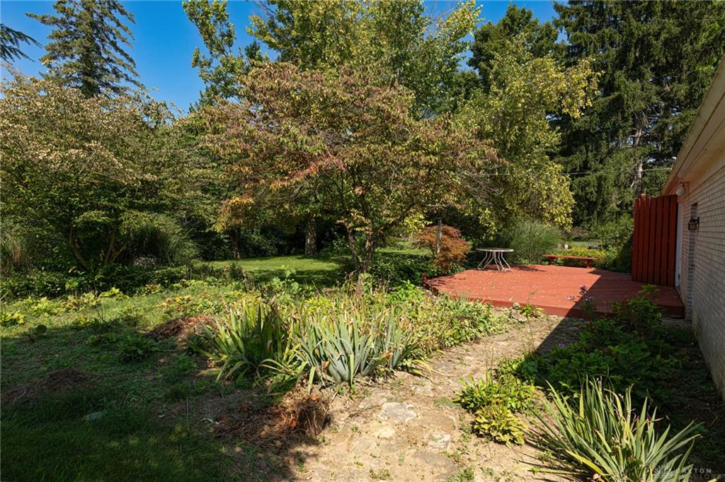 1553 Red Oak Property Photo 32