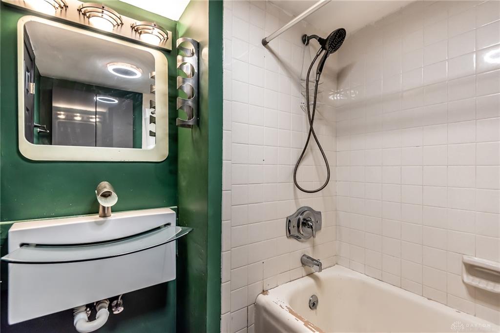 5654 Wilmington Property Photo 31