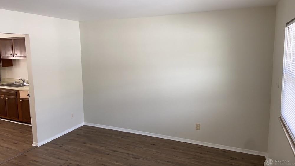 3220 Illinois Property Photo 3